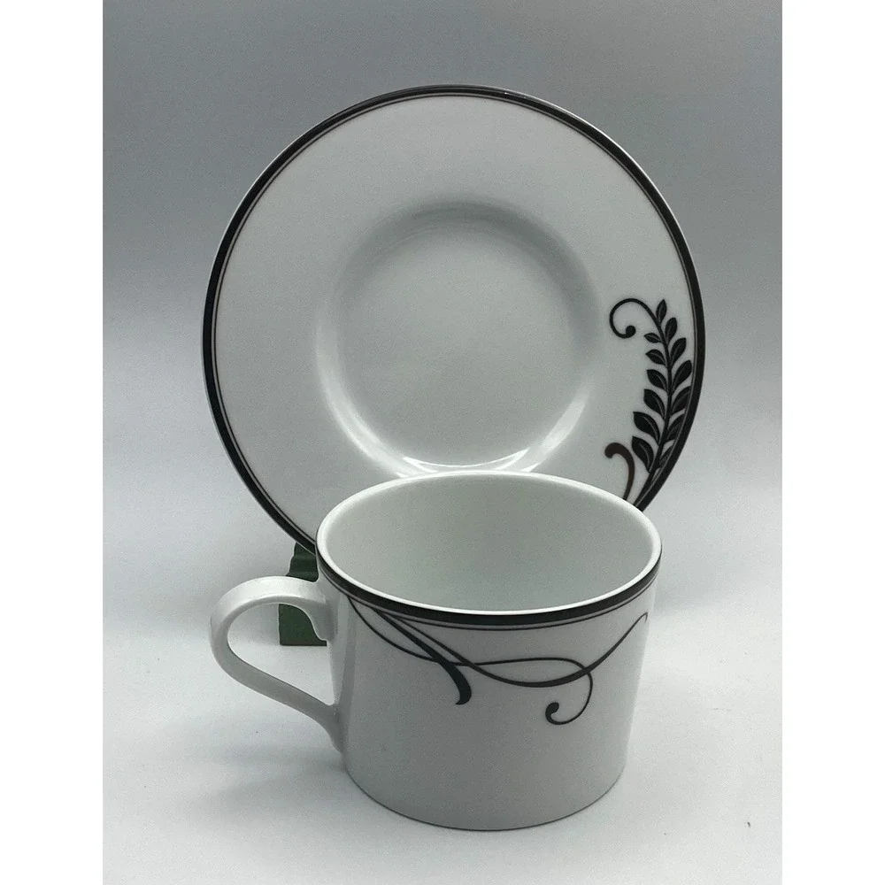Mikasa Cocoa Blossom Five Piece Place Setting Plate Bowl Cup